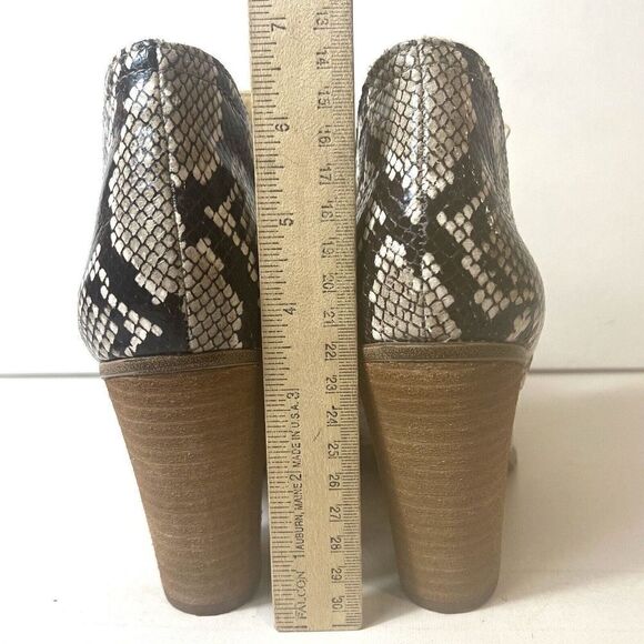 Vince Camuto Ankle Bootie Snake Skin Print Leather Womens 9.5M Heel Pull On Boot - Picture 9 of 12
